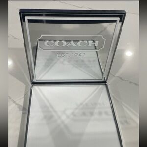 Coach display stand